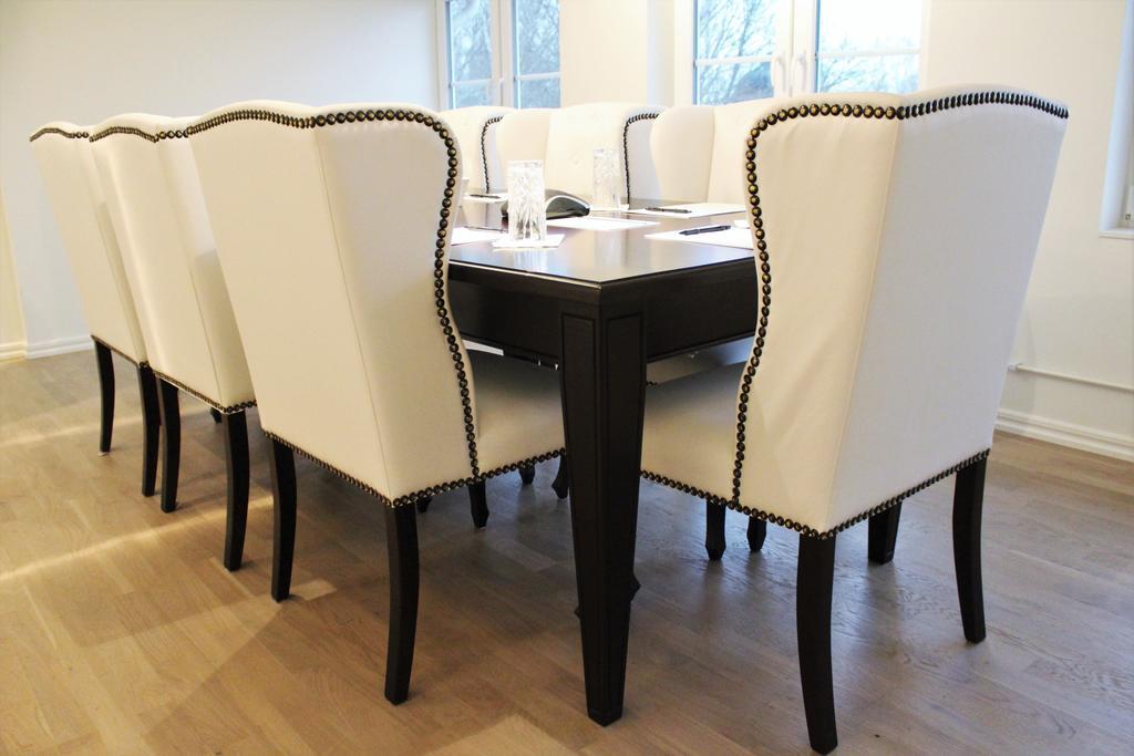 Brook Hotels Arlanda Rosersberg Bagian luar foto