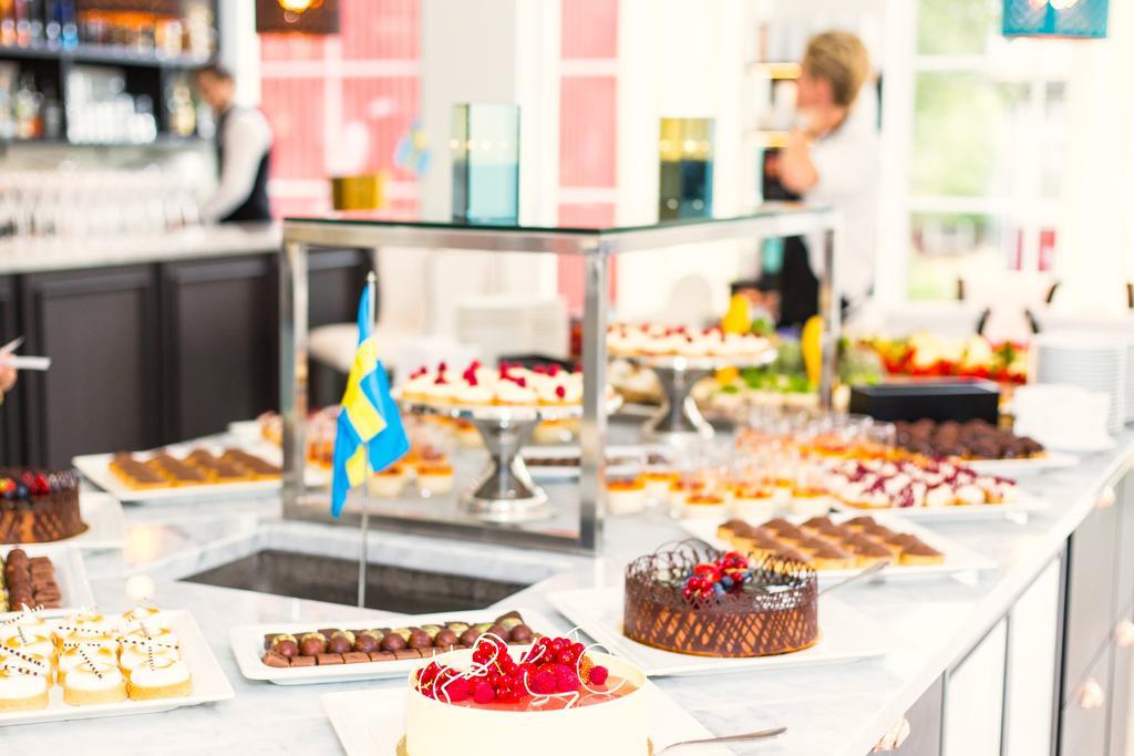 Brook Hotels Arlanda Rosersberg Bagian luar foto
