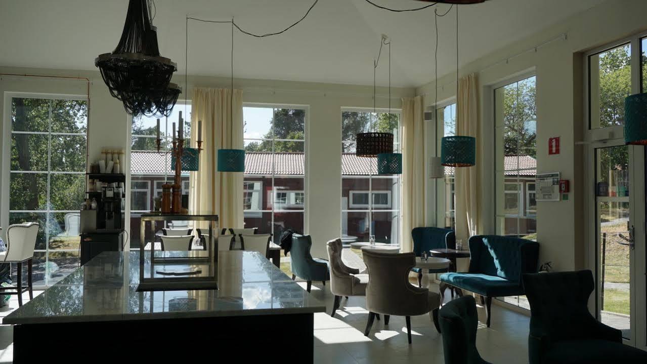 Brook Hotels Arlanda Rosersberg Bagian luar foto