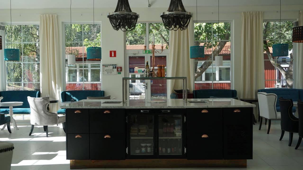 Brook Hotels Arlanda Rosersberg Bagian luar foto